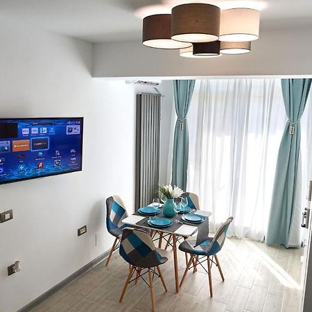 Summer Studio Spa N Pools Beach Resort Năvodari Extérieur photo